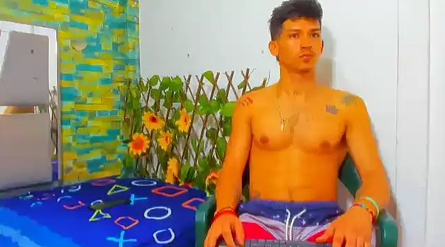 Snapshot of MasterSEX420 chatting on 01-24-25, 03:24 MasterSEX420 online show from 01-24-25, 03:24