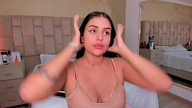 EmmaTorres  online show from 02-06-25, 05:25