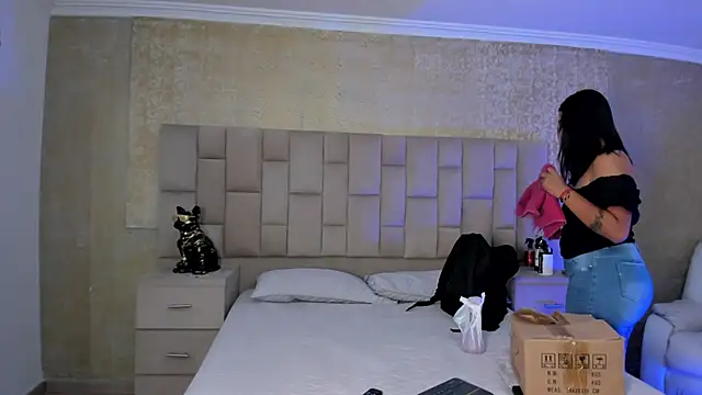 EmmaTorres  online show from 03-12-25, 09:45