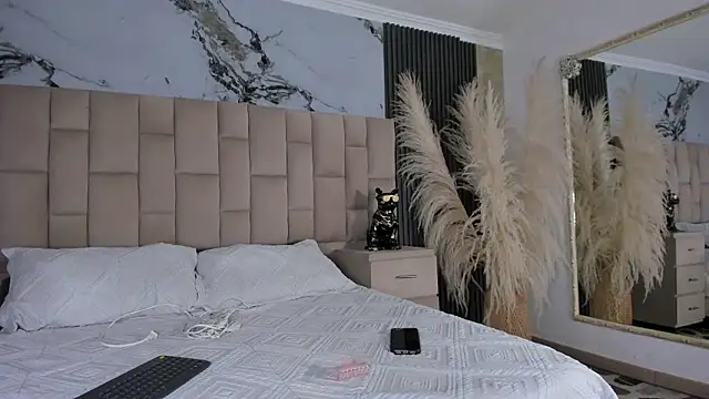 EmmaTorres  online show from 03-04-26, 09:43