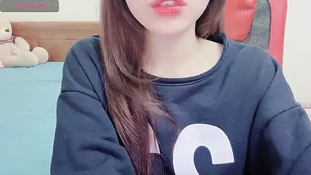 Snapshot of TrinhH_Nabbi chatting on 01-06-25, 01:41 TrinhH Nabbi online show from 01-06-25, 01:41