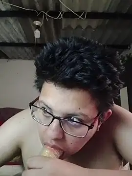 Snapshot of tatsumi_nao chatting on 11-30-25, 08:35 tatsumi nao online show from 11-30-25, 08:35