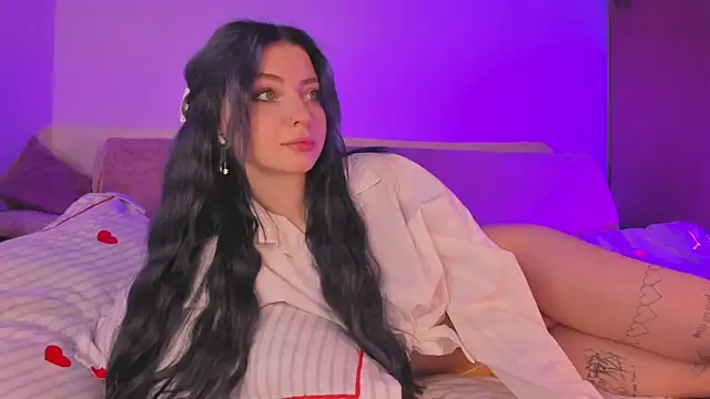 Snapshot of may_meowww chatting on 11-15-25, 06:00 may meowww online show from 11-15-25, 06:00