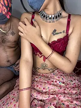 Snapshot of Suhu_love chatting on 12-22-24, 05:21 Suhu love online show from 12-22-24, 05:21