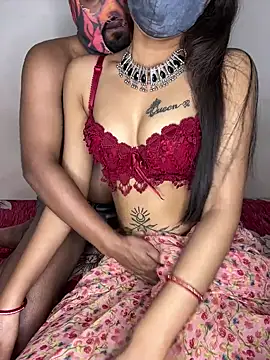 Snapshot of Suhu_love chatting on 01-18-25, 06:32 Suhu love online show from 01-18-25, 06:32