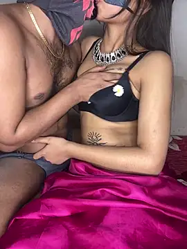 Snapshot of Suhu_love chatting on 02-09-25, 07:19 Suhu love online show from 02-09-25, 07:19