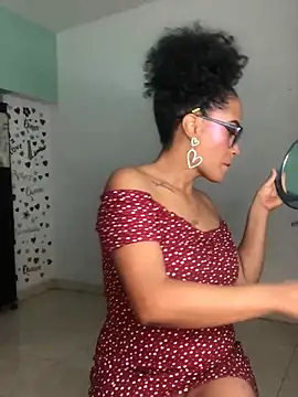 AdelaHaneix online show from 12-28-24, 05:35