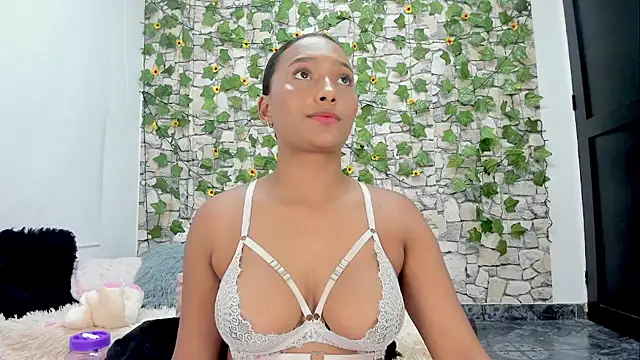 Snapshot of Pandora_gu chatting on 01-14-25, 10:44 Pandora gu online show from 01-14-25, 10:44