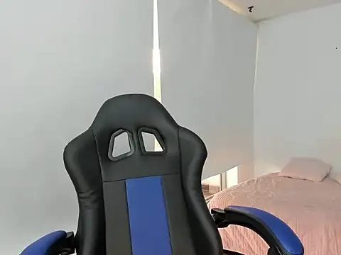 Pandora gu online show from 04-25-26, 08:17