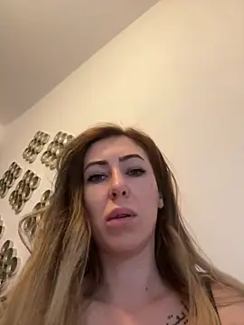 Snapshot of RaquelleDevon chatting on 01-22-25, 06:20 RaquelleDevon online show from 01-22-25, 06:20