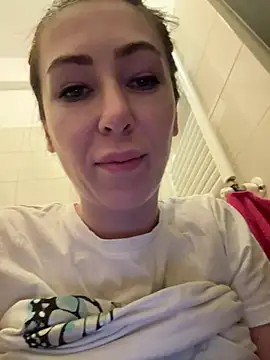 Snapshot of RaquelleDevon chatting on 02-12-25, 10:15 RaquelleDevon online show from 02-12-25, 10:15