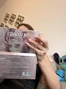 Snapshot of RaquelleDevon chatting on 03-13-25, 06:26 RaquelleDevon online show from 03-13-25, 06:26