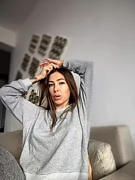 Snapshot of RaquelleDevon chatting on 10-03-25, 10:34 RaquelleDevon online show from 10-03-25, 10:34