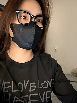 Lilisa miu online show from 01-16-26, 04:44