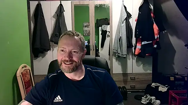 Snapshot of Rockburg chatting on 01-17-25, 02:28 Rockburg online show from 01-17-25, 02:28