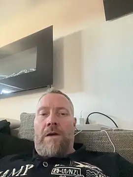 Snapshot of Rockburg chatting on 03-19-25, 03:19 Rockburg online show from 03-19-25, 03:19