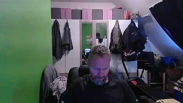 Snapshot of Rockburg chatting on 09-16-25, 10:27 Rockburg online show from 09-16-25, 10:27