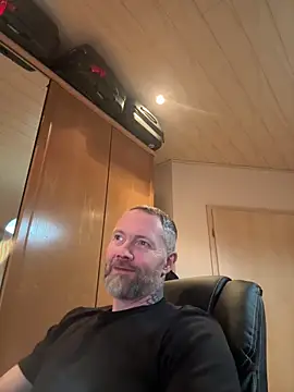 Snapshot of Rockburg chatting on 04-05-26, 01:30 Rockburg online show from 04-05-26, 01:30