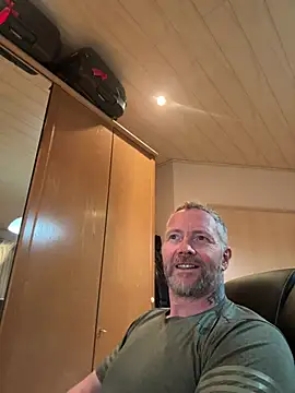 Snapshot of Rockburg chatting on 05-11-26, 02:12 Rockburg online show from 05-11-26, 02:12