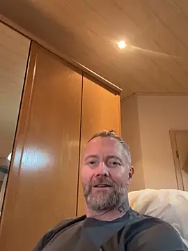 Snapshot of Rockburg chatting on 06-17-26, 11:23 Rockburg online show from 06-17-26, 11:23