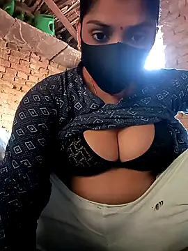 Snapshot of haymona chatting on 12-04-25, 06:44 haymona online show from 12-04-25, 06:44