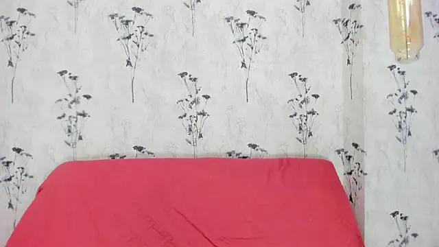 Snapshot of Mia_candy_0 chatting on 01-18-25, 06:10 Mia candy 0 online show from 01-18-25, 06:10