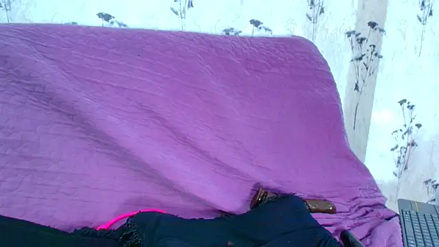 Snapshot of Mia_candy_0 chatting on 02-10-25, 03:10 Mia candy 0 online show from 02-10-25, 03:10