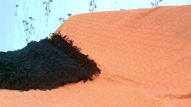 Snapshot of Mia_candy_0 chatting on 02-11-25, 03:18 Mia candy 0 online show from 02-11-25, 03:18