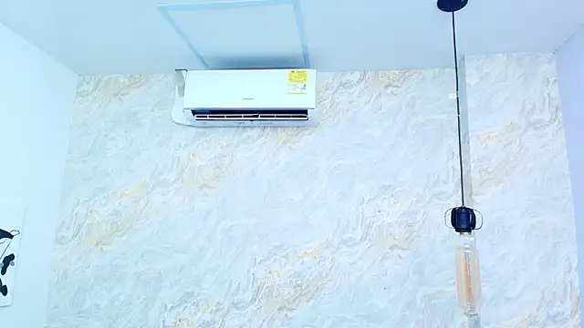 Snapshot of Mia_candy_0 chatting on 10-09-25, 12:03 Mia candy 0 online show from 10-09-25, 12:03