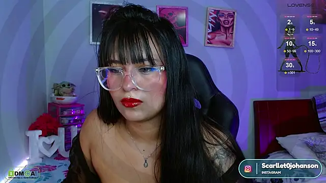 Miss scarllet  online show from 01-15-25, 04:11