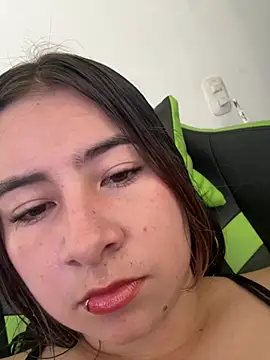 Snapshot of Mia_foxx_ chatting on 02-02-25, 09:34 Mia foxx online show from 02-02-25, 09:34