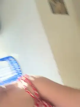 Snapshot of Mia_foxx_ chatting on 11-14-25, 09:02 Mia foxx online show from 11-14-25, 09:02