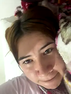 Snapshot of Mia_foxx_ chatting on 12-14-25, 08:46 Mia foxx online show from 12-14-25, 08:46