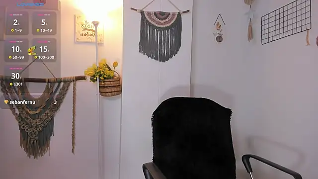 anaruiz  online show from 02-15-26, 03:47