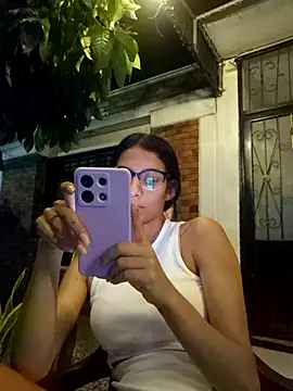 lily sk online show from 01-27-25, 03:04