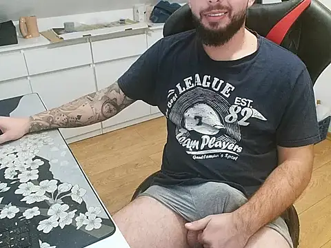 Snapshot of prezydentcam chatting on 02-28-26, 03:57 prezydentcam online show from 02-28-26, 03:57