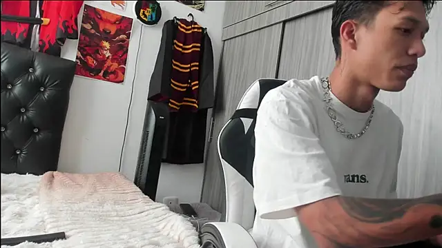 TommyGun 22 online show from 04-25-26, 01:36