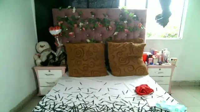 Snapshot of ValeriaTsx chatting on 09-20-25, 09:49 ValeriaTsx online show from 09-20-25, 09:49