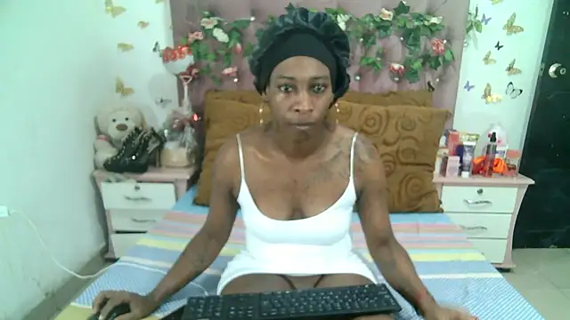 Snapshot of ValeriaTsx chatting on 11-21-25, 03:22 ValeriaTsx online show from 11-21-25, 03:22