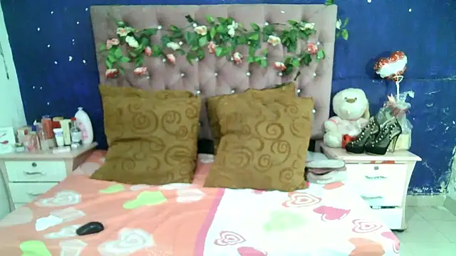 Snapshot of ValeriaTsx chatting on 11-27-25, 12:35 ValeriaTsx online show from 11-27-25, 12:35