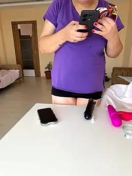 Snapshot of Soinanai chatting on 11-13-25, 09:08 Soinanai online show from 11-13-25, 09:08