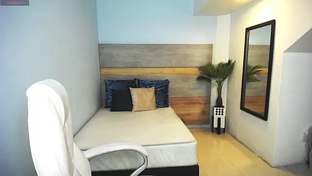 liseth fox online show from 02-22-25, 07:25