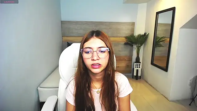 liseth fox online show from 02-26-25, 08:22