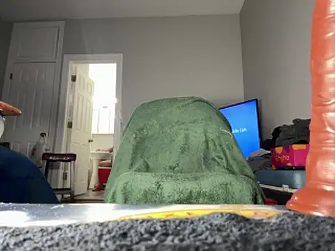 ChiRaqb8 online show from 02-27-26, 02:00