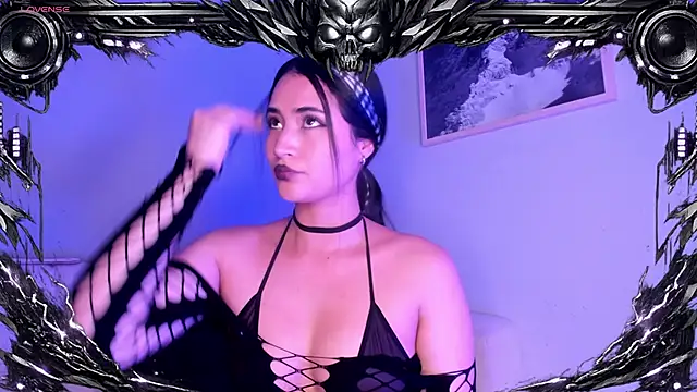 lara madisson online show from 05-18-26, 08:09