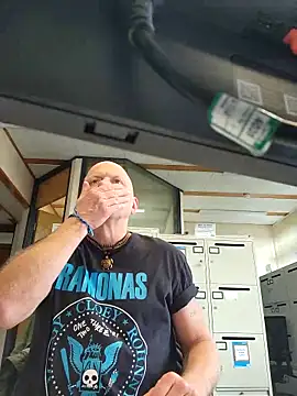 Alwaysreadysex69 online show from 03-16-26, 02:32