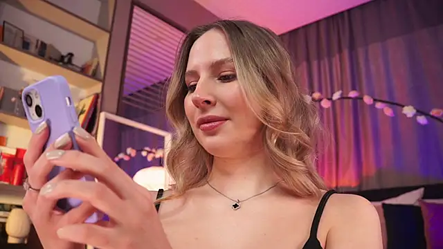 AnnLevine online show from 03-08-25, 06:10