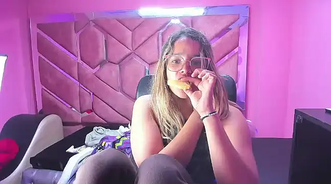 Olivia Fox69 online show from 01-31-25, 03:41