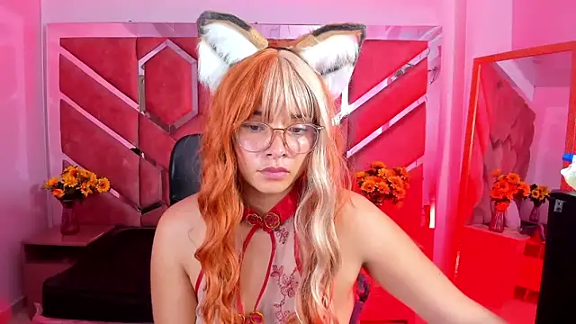 Snapshot of Olivia_Fox69 chatting on 06-07-26, 03:54 Olivia Fox69 online show from 06-07-26, 03:54
