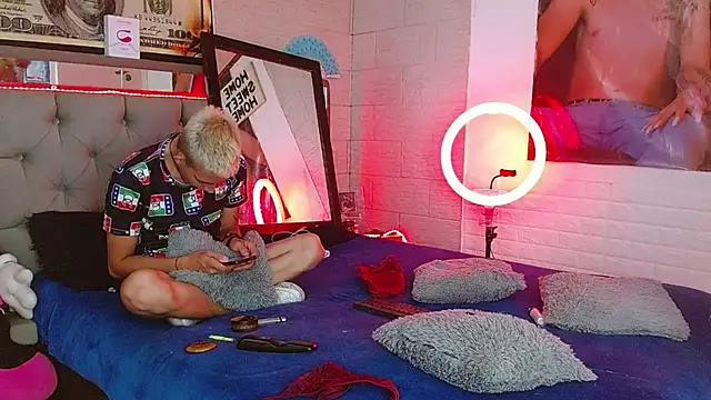 Snapshot of parejacaliente20154 chatting on 12-09-24, 11:58 parejacaliente20154 online show from 12-09-24, 11:58